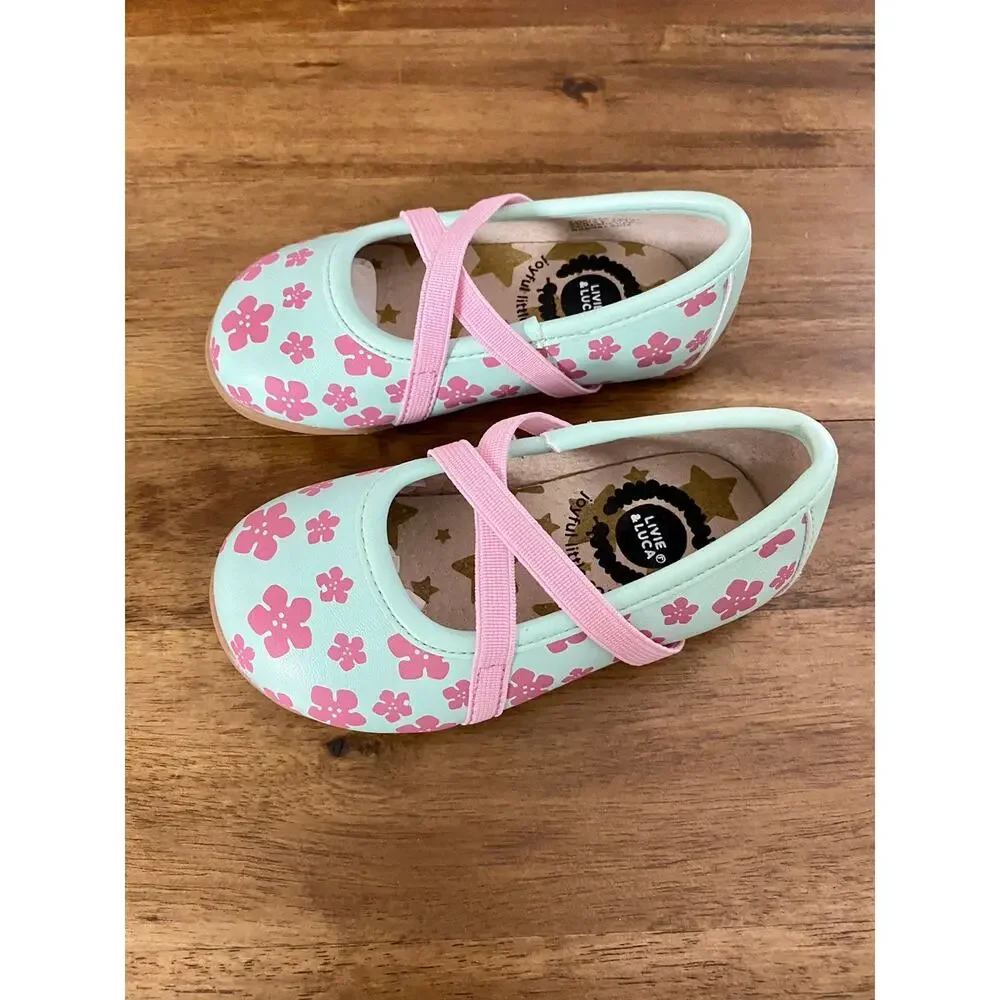 Livie & Luca brand new